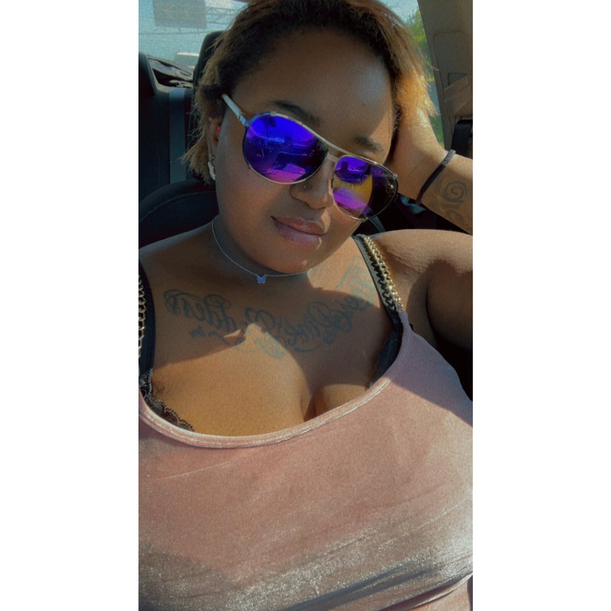 PinkGoddessTM's tweet photo. On my goddess type shit 👑 https://t.co/WnGotyuOCY