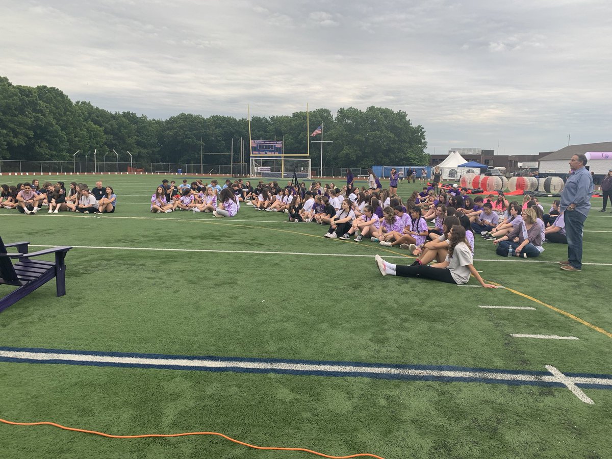SCSD_HSW's tweet photo. RELAY FOR LIFE KICKOFF #scsd_hsw https://t.co/knfvneuxht