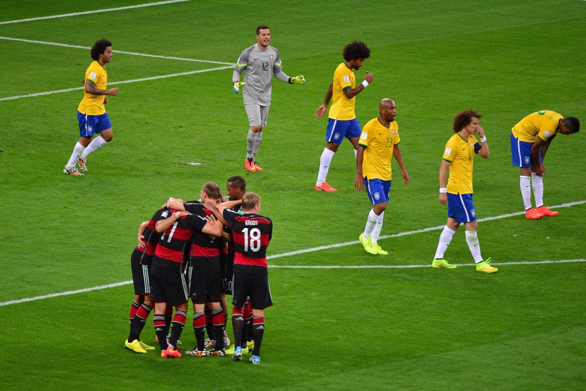 ActuFoot_'s tweet image. Il y a 8 ans jour pour jour débutait l’une des plus belles Coupe du monde de l’Histoire. 🥰🇧🇷