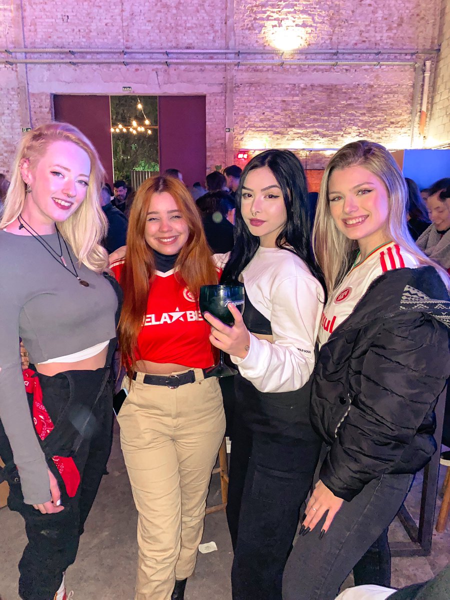 YUNI auf X: „crossover “janela da rua” 🤩 t.coMgmLYgq4hK“  X