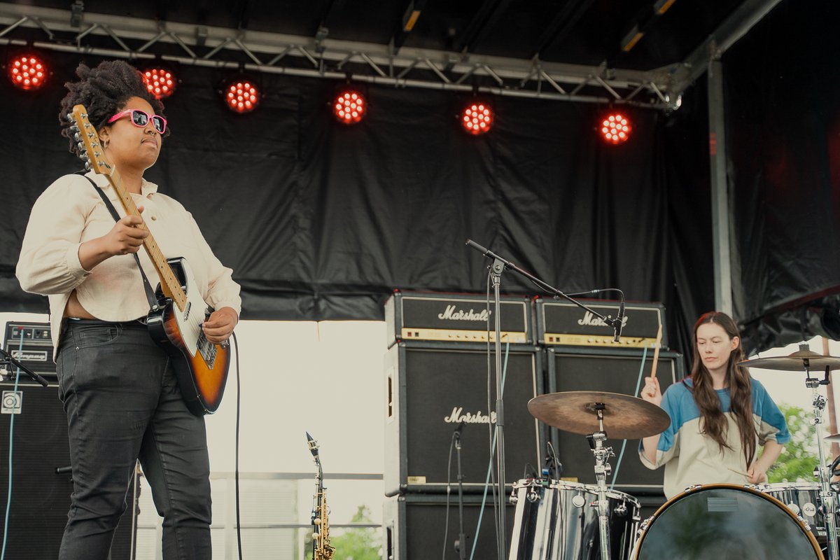 Powerful sound and message from <a href="/dividedissolve/">Divide and Dissolve</a> at #RockTheGarden.

See more pics and recap here: thecurrent.org/feature/2022/0…

📸<a href="/steph_nardi/">Stephanie Nardi</a>