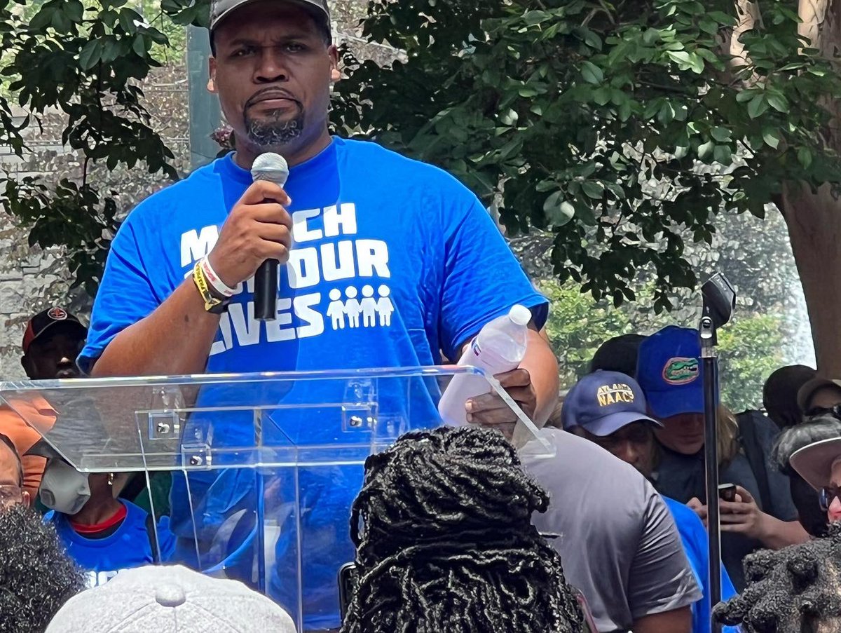 SheilaJackson62's tweet photo. March For Our Lives in Atlanta. It’s time to make a change. End gun violence NOW!! https://t.co/zYgsb67vSj