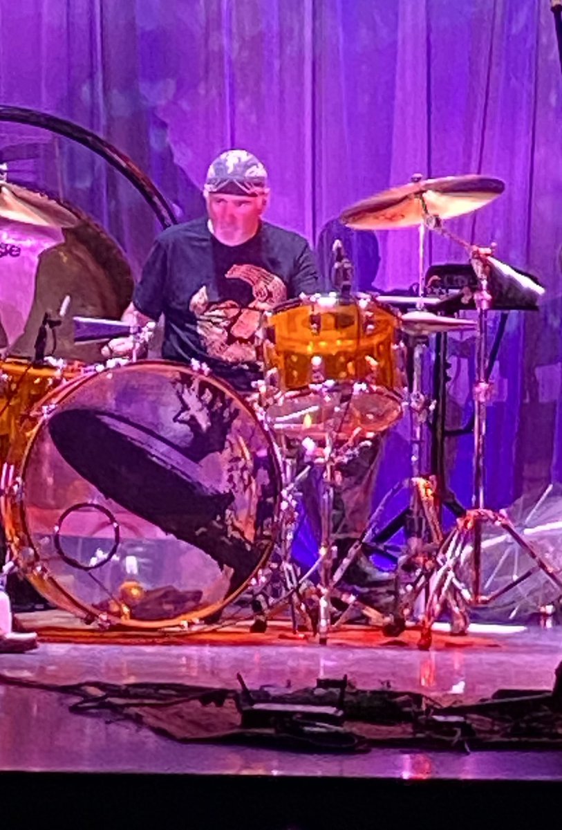 Burchy68's tweet photo. @wholelottaled thank you for a great night in Beccles tonight, thank you for keeping Led Zep alive for many years, it’s been a pleasure &amp; privilege watching you https://t.co/OhGwtTf5eV