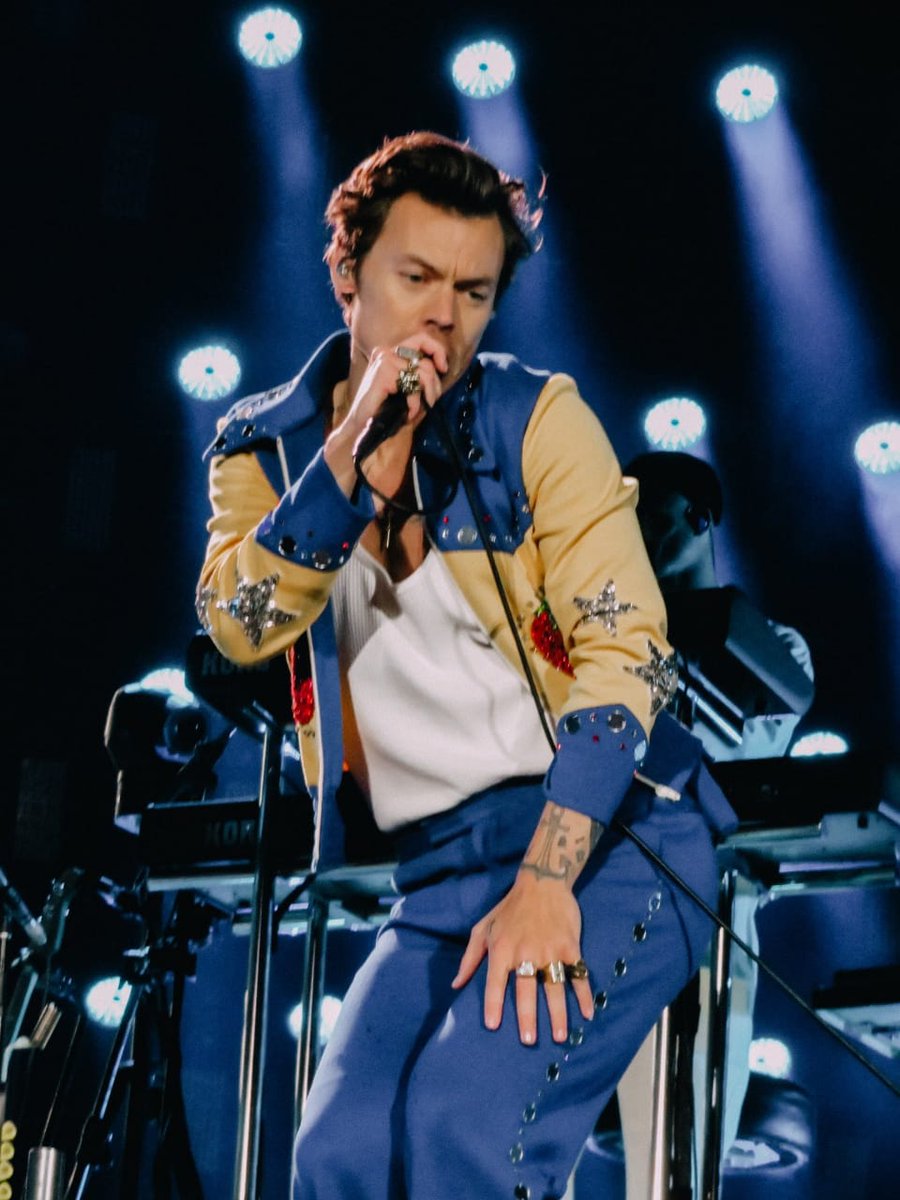 HarryLATAM_'s tweet photo. #LoveOnTourGlasgow #HarryStyles #HSIQ 
© owner https://t.co/kJVhQ0s4t9