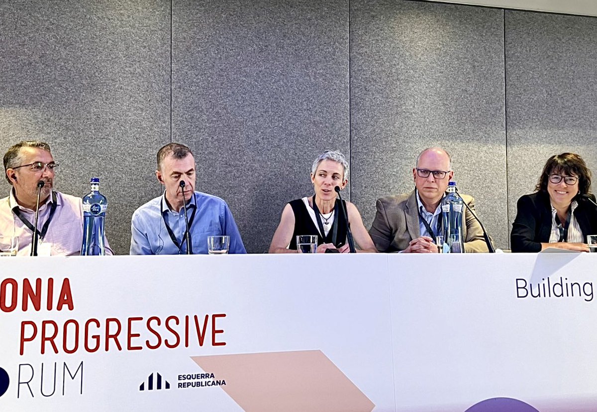sbergeron's tweet photo. Autre semaine diplomatique des + actives; rencontre virtuelle avec des militantEs de @ONE_in_Canada & @ResultsCda auprès de @GlobalFund & participation au panel de #CatProgressiveForum sur les façons de prémunir la démocratie VS la désinformation. 2/2 🔬🗳 https://t.co/sZaVXiHvtx https://t.co/BA31cvYLDT