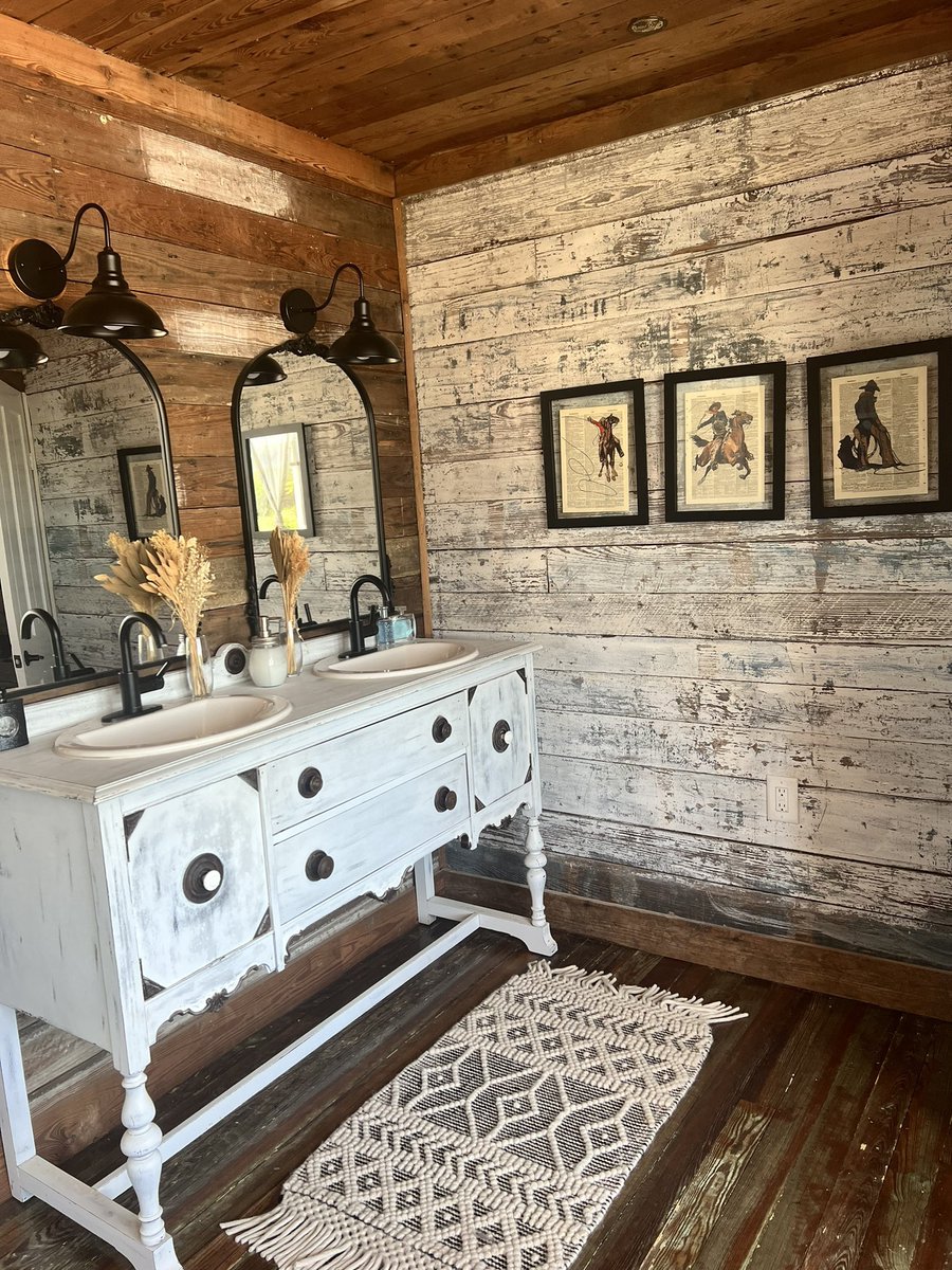 barndominium_us's tweet photo. THIS RANCH HOUSE INTERIOR

@mlaneseaa https://t.co/tKFI2cav85