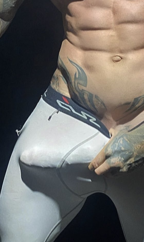 Socks_Spandex's tweet photo. Rock Hard BULGE 👅🥵💦 https://t.co/tky2wTgmOx