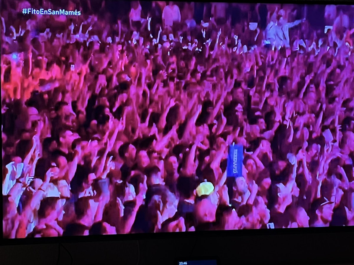 Gracias Tv Publica , solo por esto ya vale la pena !!!! Muy grande <a href="/FitipaldisRock/">Fito&Fitipaldis</a> #FitoEnSanMamés