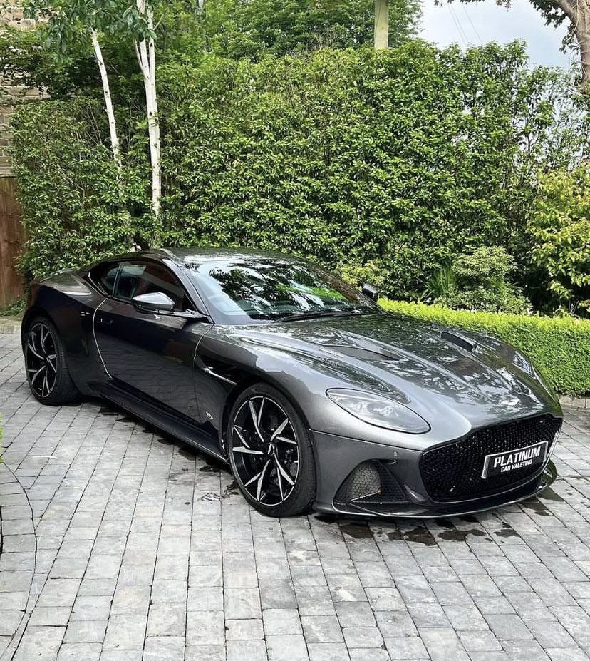 Carziwant's tweet photo. Aston Martin😛 https://t.co/uTZgvxbJxp
