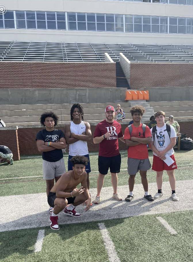 HensleyNehimiah's tweet photo. Great camp @LRBearsFootball , got better today 💙@CoachHornsby_LR https://t.co/13Ap6Ph5ag