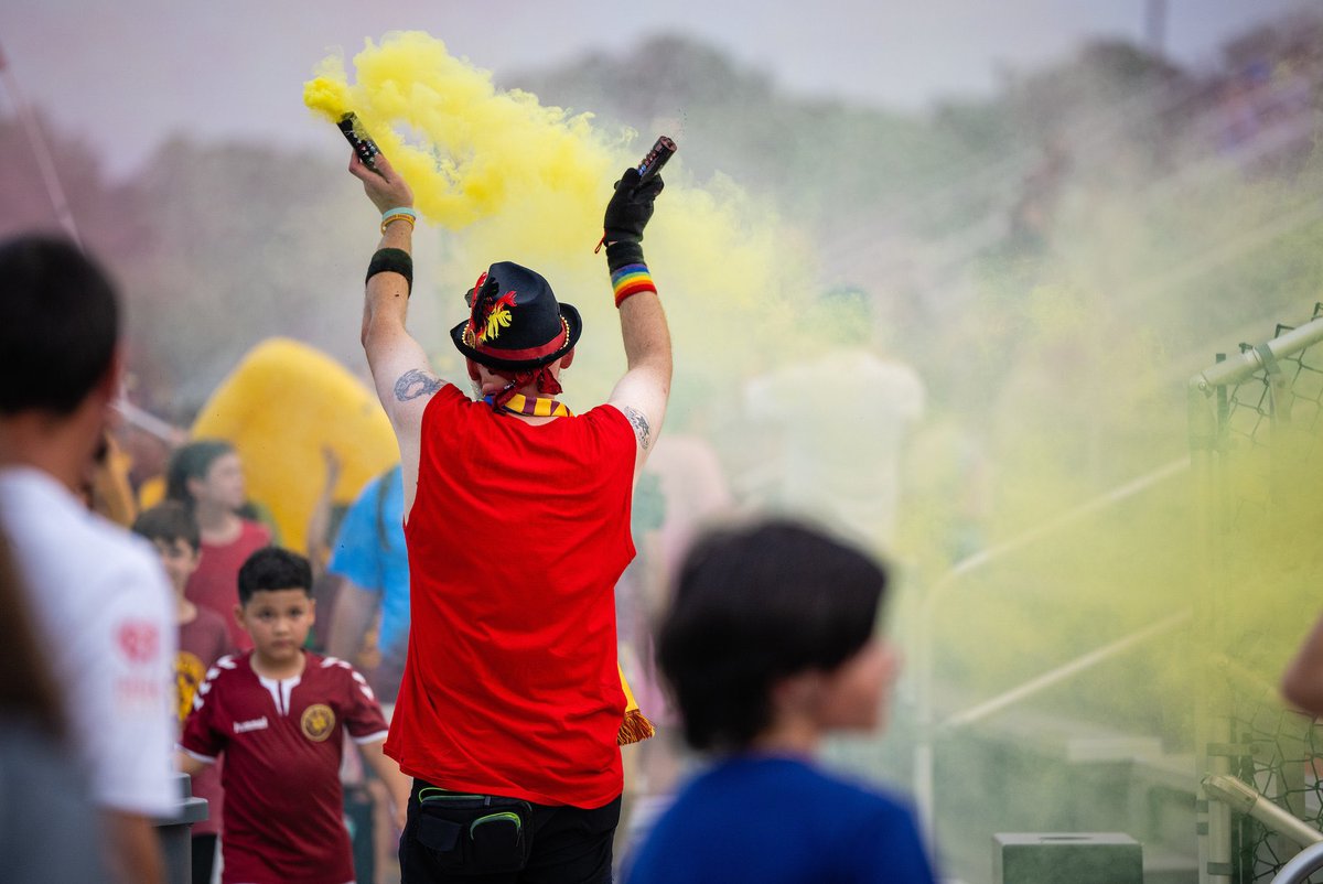 Calorcito sabroso para sacar los tres puntos! Vamos Azaleas! Dale AFC Mobile!