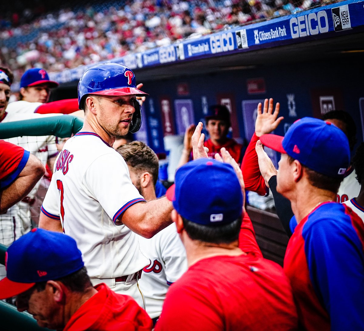 Phillies's tweet photo. WWWWWWWWW

#RingTheBell https://t.co/Di9wPdN7jb