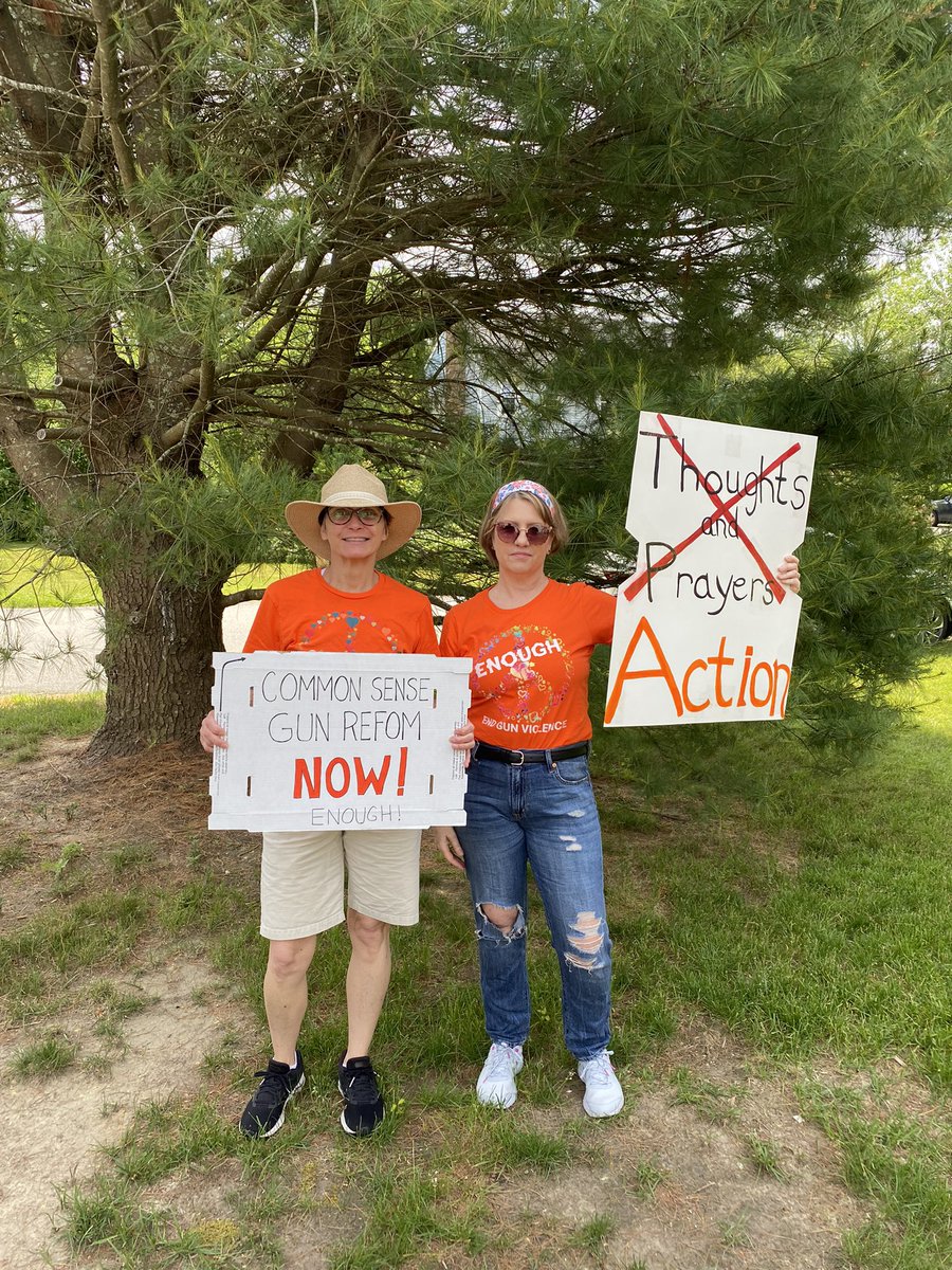 kathleenforest's tweet photo. @davidhogg111 https://t.co/W3jvdSDJRK