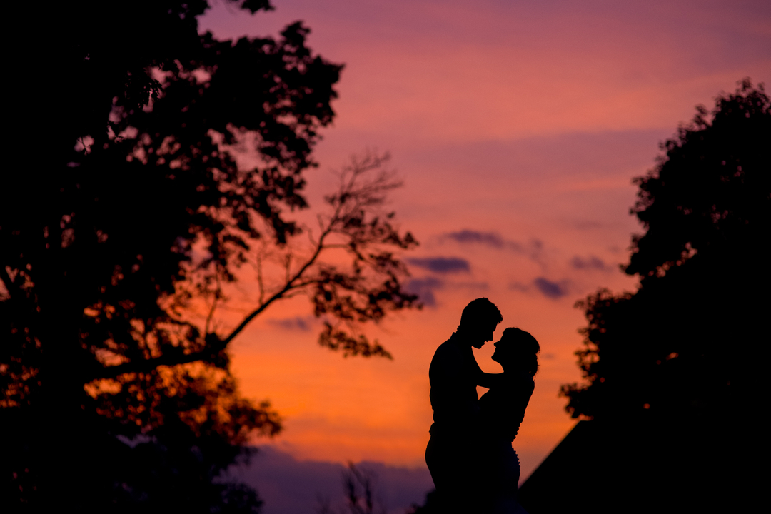 SethlovesBeth's tweet photo. A special Anniversary of my sweet baby sister and her husband. She was such a beautiful bride and he was such a happy groom! 
#sethandbethweddingphotography #fundystoryteller #nikonusa #dvlop #fearlessphotographer #theknot #stylemepretty #huffpostido #sethandbethphoto #junebugwed https://t.co/MebX44Ao5T