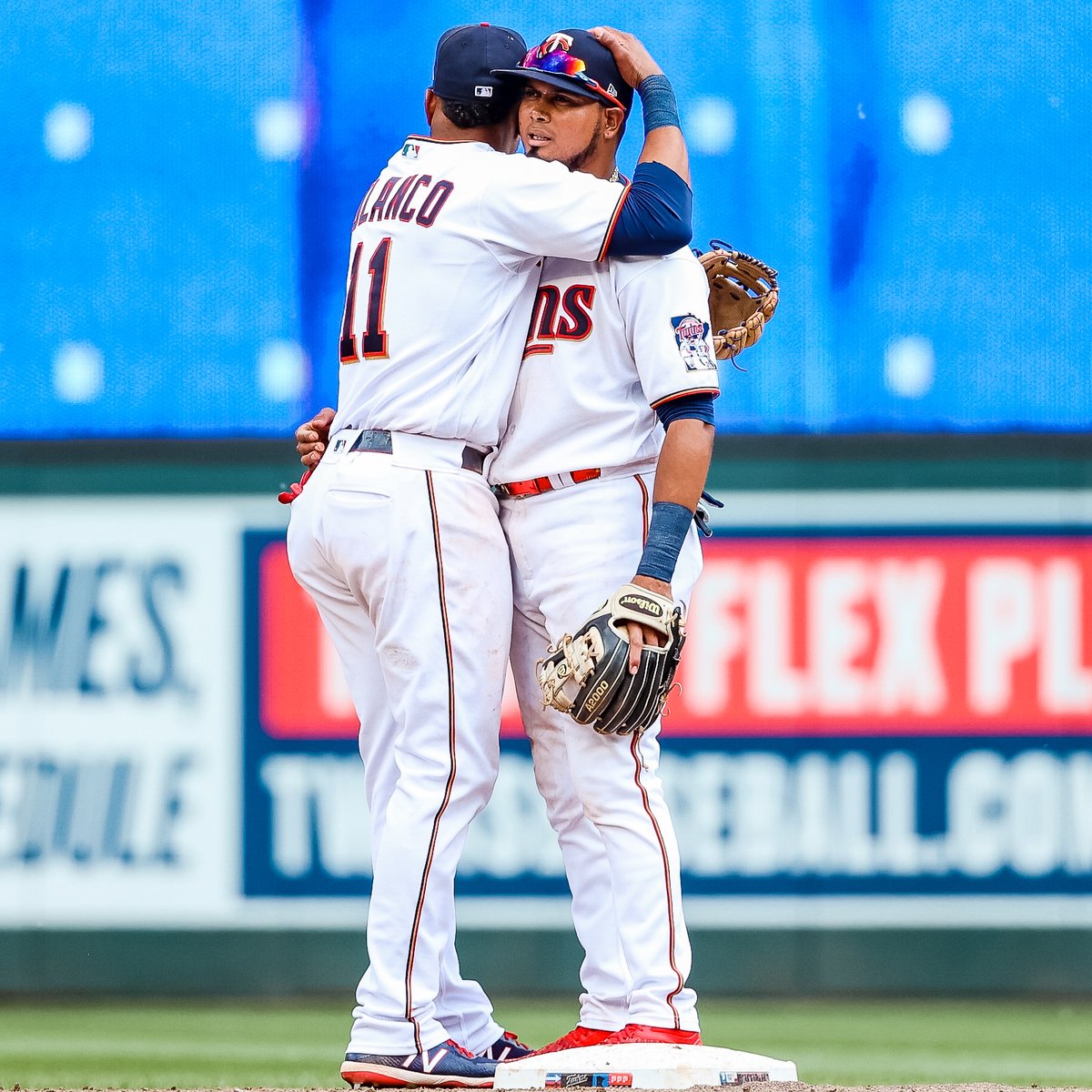 Twins's tweet photo. How we all feel about @Arraez_21 tbh https://t.co/swzGII2SME