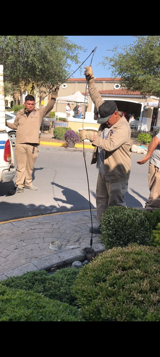 NocturnoLocutor's tweet photo. @AyD_ParaTi @AyD_ParaTi Muchas Gracias Ya acudieron a revisión,pero lamentablemente no cuentan con el equipo necesario para poder corregirlo, quedamos pendientes a que se solucione... 💧💧💧 https://t.co/NBWItPTJ3h