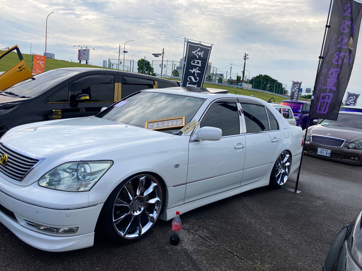 搬入完了🙋🏼‍♀️
交流ステも持ってきてるので交流お願いします🌴