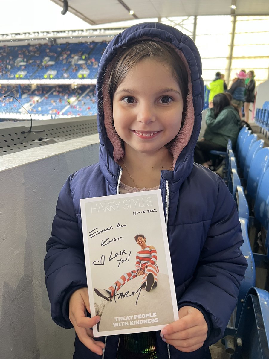 Safe to say we had an amazing night!! Thank you <a href="/harry__lambert/">harry lambert</a> for organising this special gift from <a href="/Harry_Styles/">Harry Styles.</a> what a memorable first ever concert for Evalee Ann #loveontour