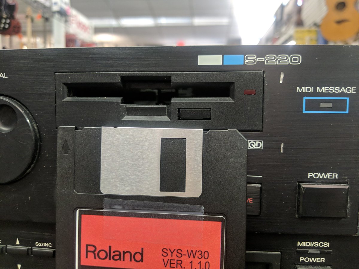 Devin's Bench tweet media