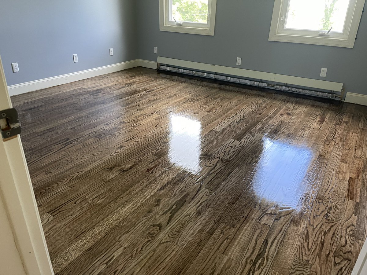Floorandpaint's tweet photo. MonroeNY  project  sanding refinish red oak hardwood flooring stain dura seal  bona water base finished #floorandpaint #lexuryhome #hudsonvalley #hardwoodfloors #painting #remodeling #fyp https://t.co/M4jGJarjkI