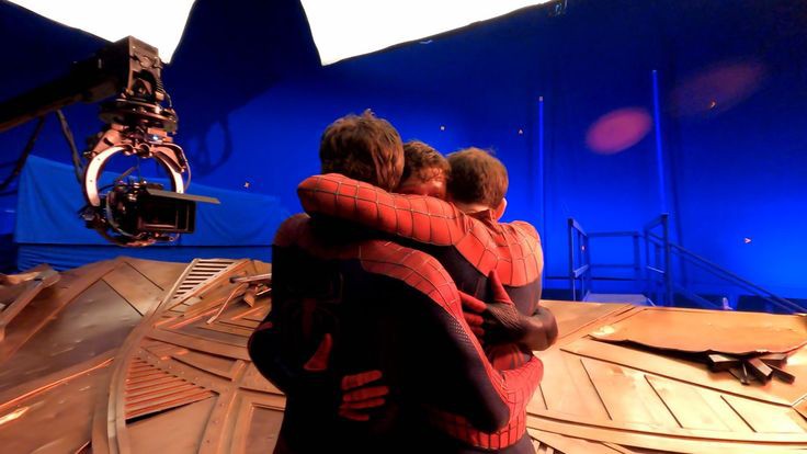 thinkspiderman's tweet photo. i love you, guys 💖 https://t.co/7WbH4JfvRm