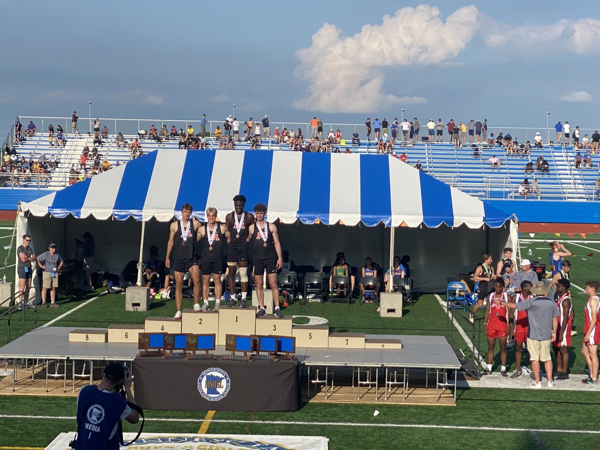 Congrats to our 4x100 team of Dixon, Haugo, Wendt and Salman on their 3rd place finish in a School Record time of 42.17!