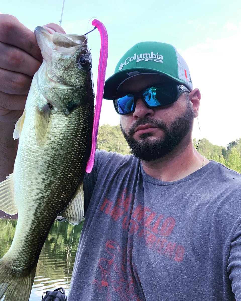 reeldown_fishin's tweet photo. 🎣🔥Topwater bite picked up this AM where it left off last night. @booyah_baits Pop Boss strikes again. Then finished off the morning w a little @roboworm_official drop shot action. Fishing is my therapy…TIGHT LINES Y’ALL‼️ #reeldownfishintv #tightlinesyall https://t.co/1RfJYYo0ci