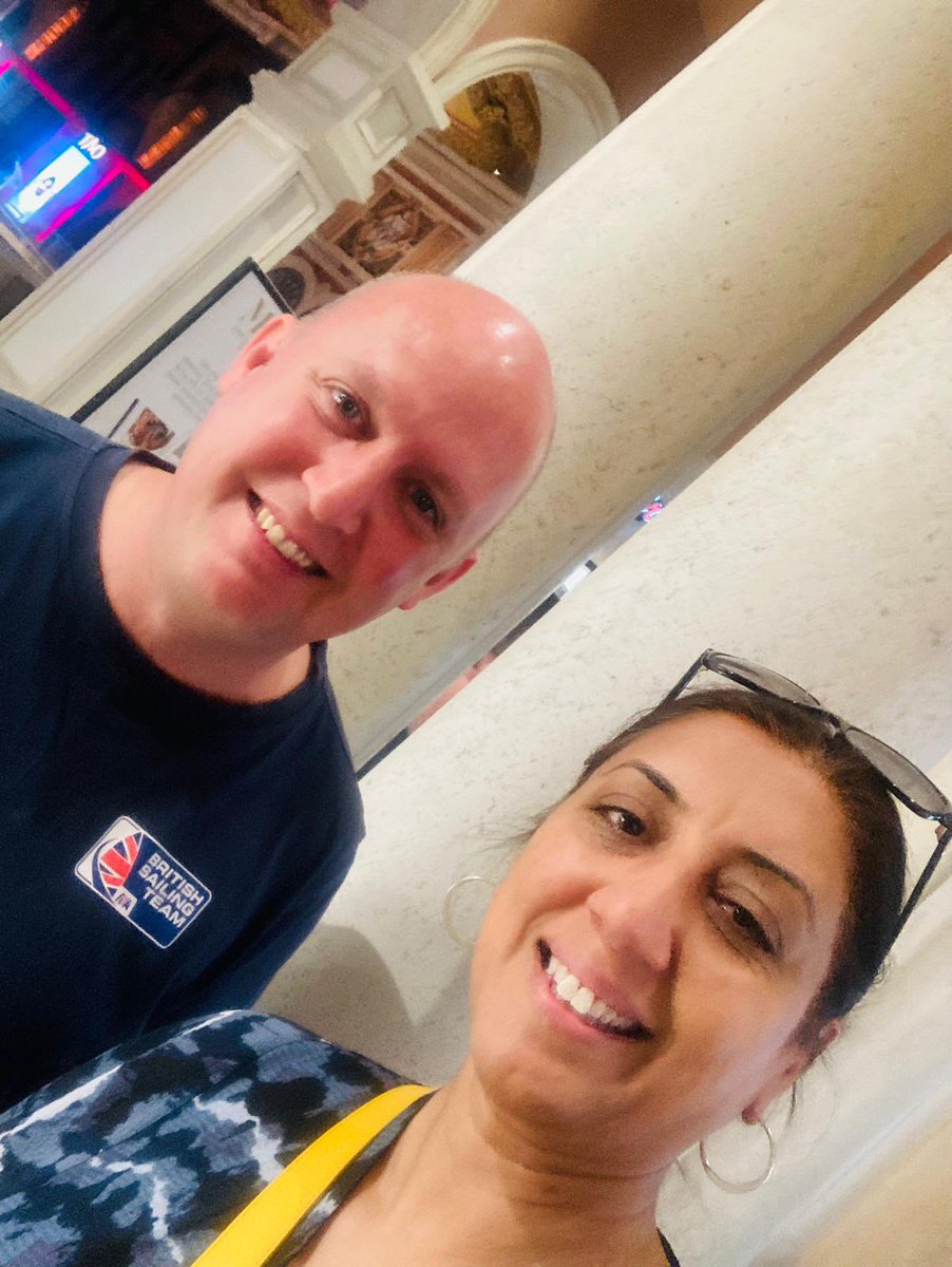 Iffsi's tweet photo. Strangest thing when you’re out shopping and you bump into an #AVBrit!
Lovely seeing you again @dewstanley!! #InfoComm22 https://t.co/6pnk2Wnbpq