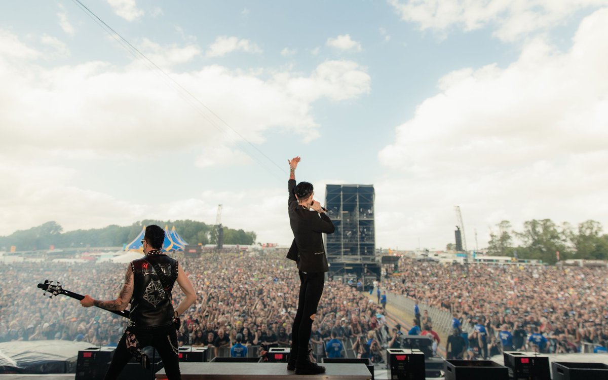 LonnyEagleton's tweet photo. An unforgettable day at @DownloadFest yesterday! https://t.co/lr6joHIXSE