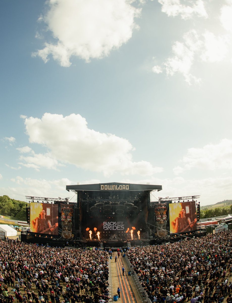 LonnyEagleton's tweet photo. An unforgettable day at @DownloadFest yesterday! https://t.co/lr6joHIXSE