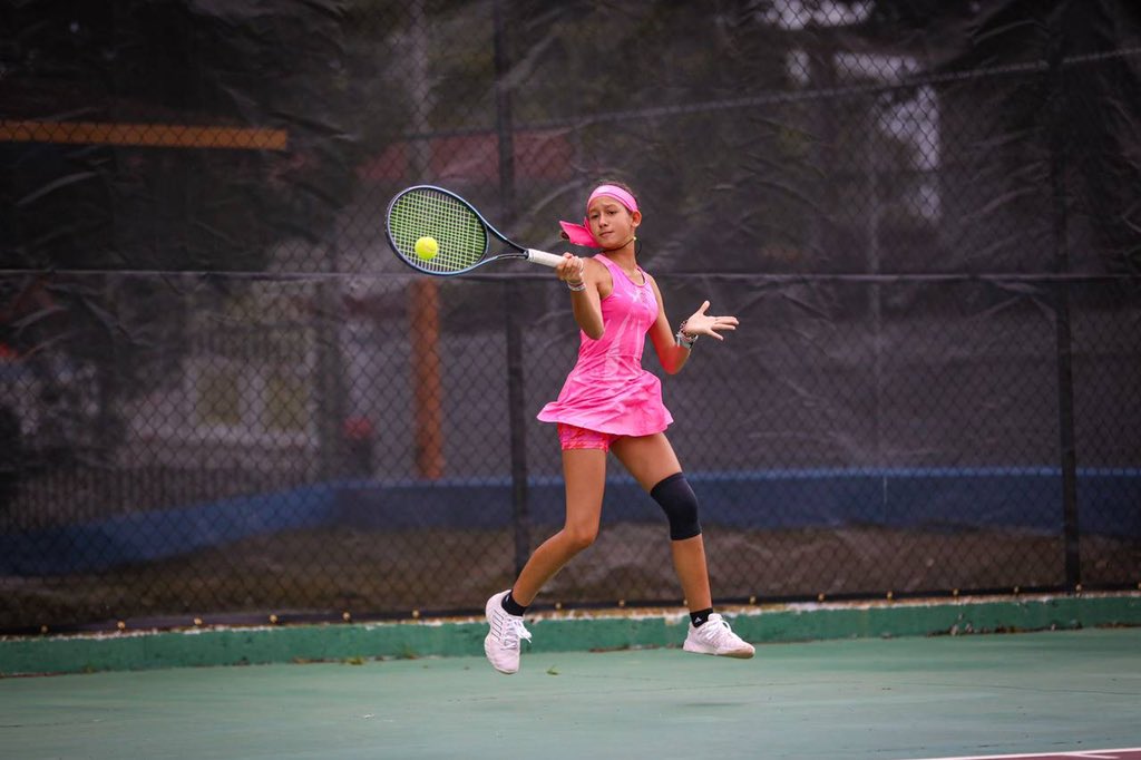 recreaydeportes's tweet photo. 🎾 Tenis de Campo en los #JuegosPRManatí2022. 

¡Felicidades a los ganadores! 👏 https://t.co/8AUMsIc7hC