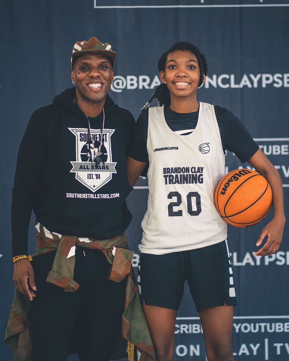 Brandon Clay Showcases tweet media