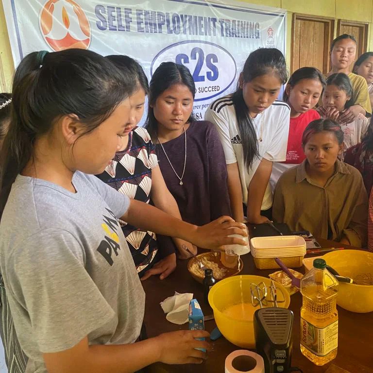 AmyaaNgo's tweet photo. Day 1 : 11/06/2022
SheCooking Competition Champion of Shirui Lily Festival 2022 Ms. #TheresaAthiniObou trains trainees of SHARON WOMEN TRAINING CENTRE, Senapati, Manipur in #ConfectioneryItemsMaking. 
#SelfEmployment QUEST Alliance  Accenture in India #saviorodigues #rajanshah https://t.co/KN8z6rP5kx