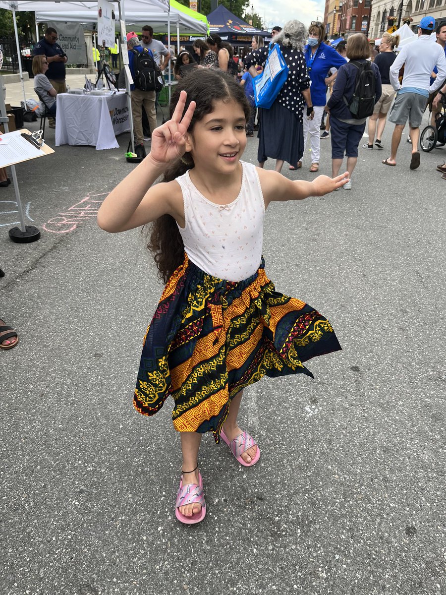 JermohKamara's tweet photo. Scenes from #Worcester300th anniversary festival. Our little friend played our trivia which asked questions about her knowledge about Africa. She then entered into a trivia and won! Her prize, a handmade African skirt from #Liberia https://t.co/xi7q8iSIhG
