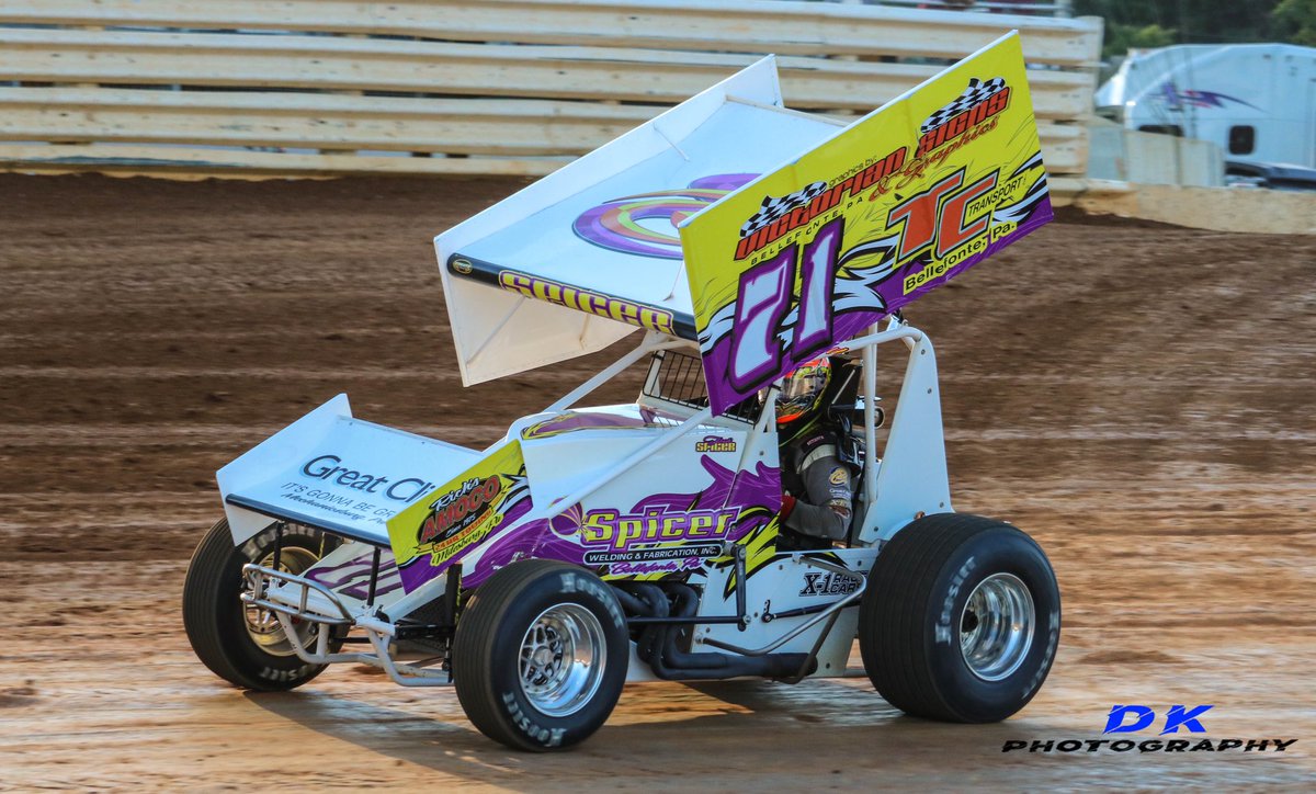 Derick_2k's tweet photo. Turn 4 photos from @PortRoyalSpdway @WingedNation #tweetmyseat https://t.co/DzRqbpaRoa