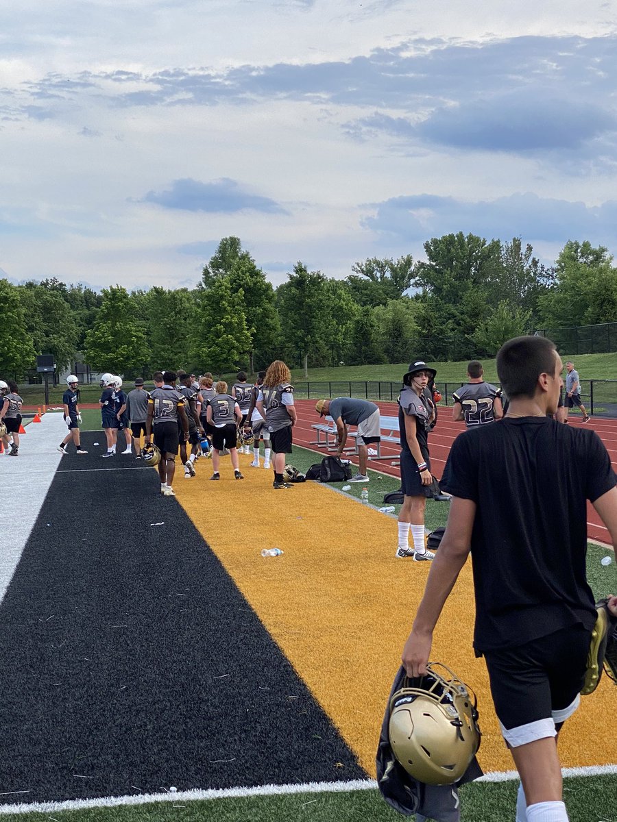 FHN Football tweet media