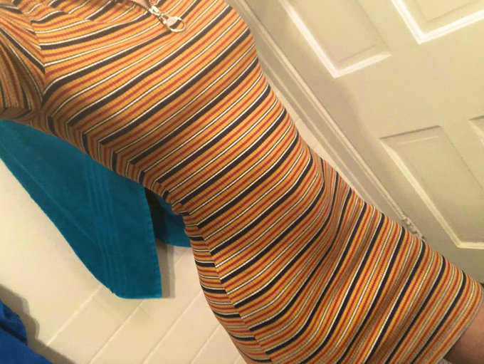 Let me distract you😋 https://t.co/fv3Fp7CxeN