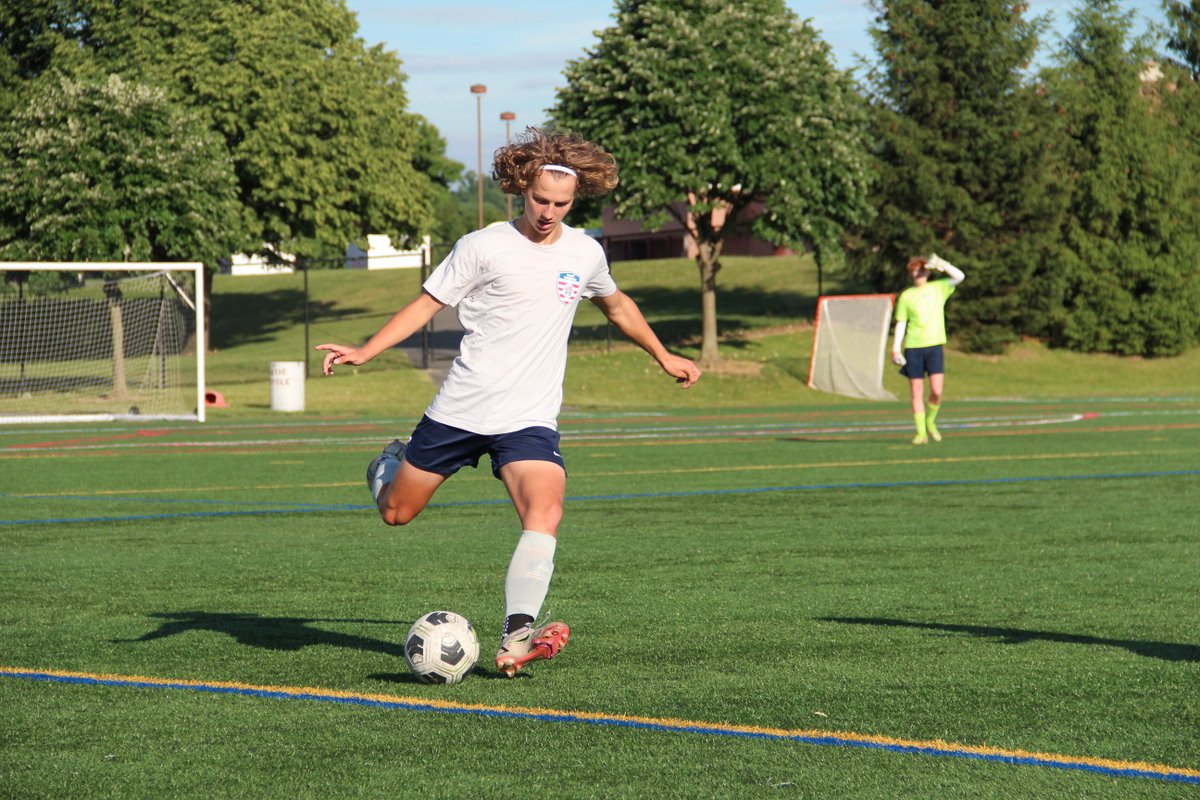 wvsoccer's tweet photo. Action shots from tonight's 17U boys WV ODP team vs. Maryland. #WVSAODP #WVSAProud @MSYSA https://t.co/Z2UIwul4JR