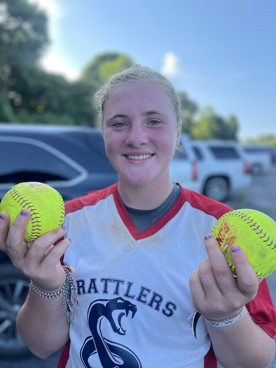 Addison Holcomb tweet media