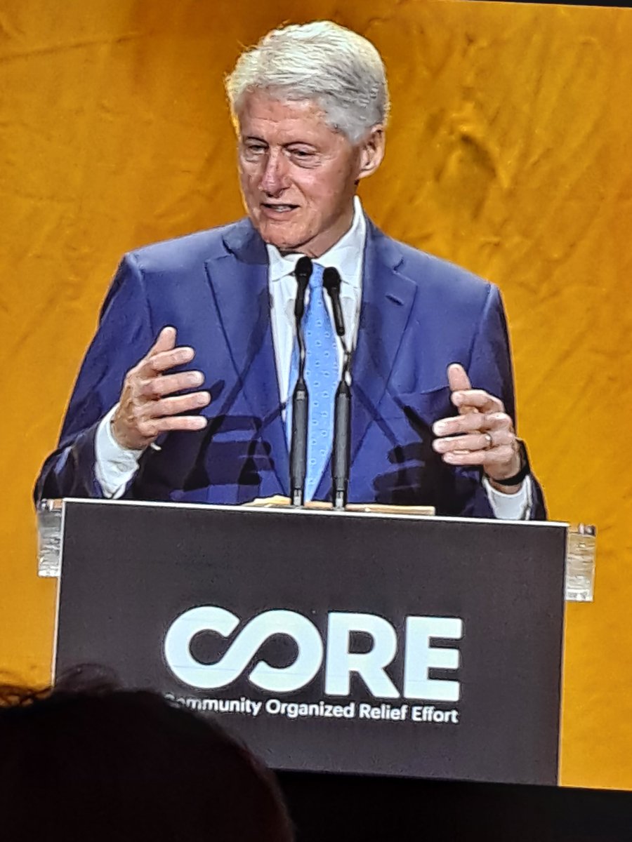 WritingsofJClay's tweet photo. About last night. Recognizing an important organization. @CoreResponse 
#seanpenn 
#UkraineRussiaWar
#Ukraine 
#Zelenskyy https://t.co/FKuPUq7uXZ