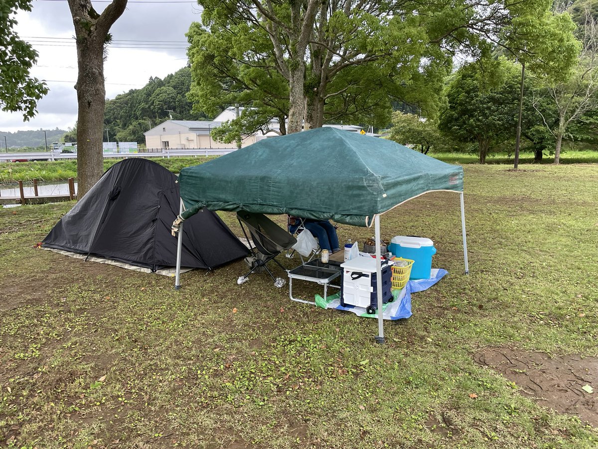 beatboyG's tweet photo. 初のデュオキャンだが生憎の雨 https://t.co/ovF8BaJfra