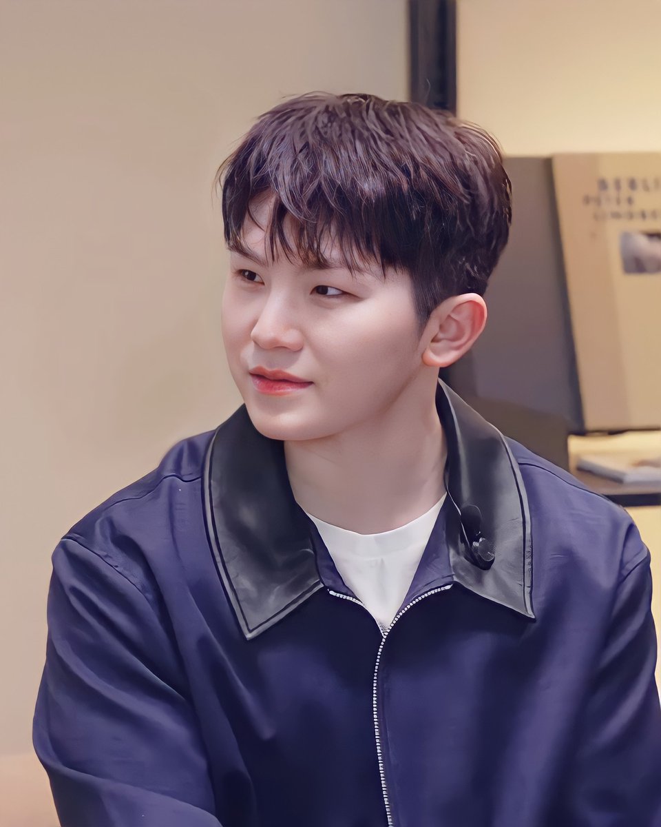 lu_22_carat's tweet photo. HQ pics
220611 침펄인물사전 | 3장 우지 of 세븐틴 편
#우지 #WOOZI #calmman #침착맨
#세븐틴 #SEVENTEEN #SVT_HOT https://t.co/S8HTAvd0rl
