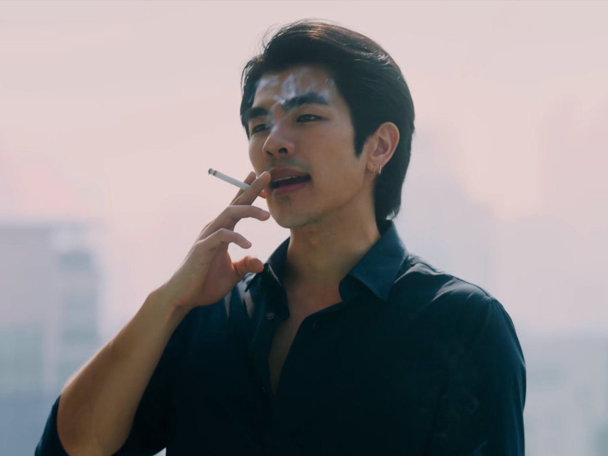ᴍʏ ᴏɴᴇ ᴍᴏʀᴇ ᴏʙꜱᴇꜱꜱɪᴏɴ
🚬
#KinnPorscheEP10 #KinnPorscheTheseries #MilePhakphum #GreenyRoseColleagues <a href="/milephakphum/">mile phakphum</a>