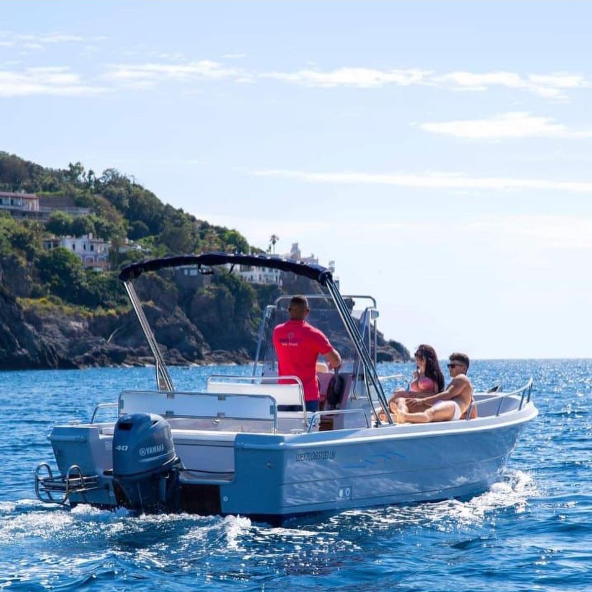 ButlerIschia's tweet photo. Time for tour of island by boat, take advance….www.IschiaButler.it https://t.co/znY8dOGF0L