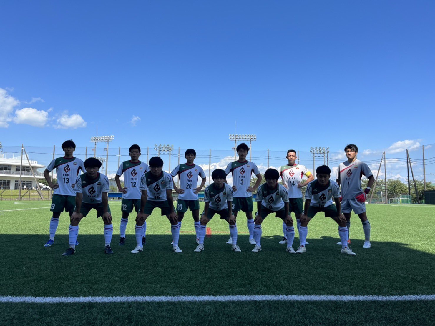 常葉大学サッカー部 スターティングメンバー インディペンデンスリーグ 22 東海 Bリーグ 第8節 Vs 愛知学院 大学b2 Gk 鈴木 Df 深澤 鹿島 金 辻丸 Mf 秦 青木 勝村 清水 Fw キム 高 まもなくkick Offです T Co Wjkfoslx11 Twitter