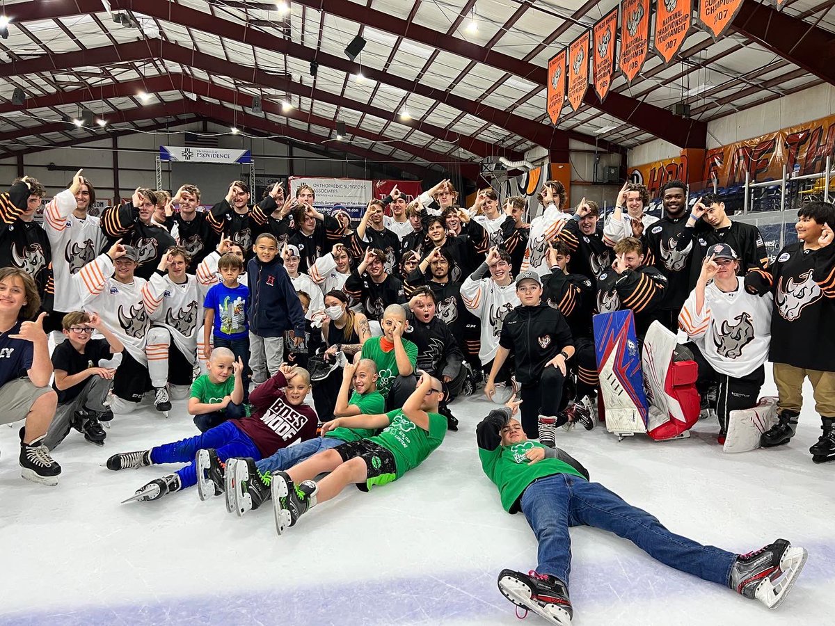 Rhinos_Na3hl's tweet photo. Some Fun during the Post-Game Skate with the Team! 🦏⛸ #RhinoDevelopmentCamp https://t.co/FZ6O7IbVRd