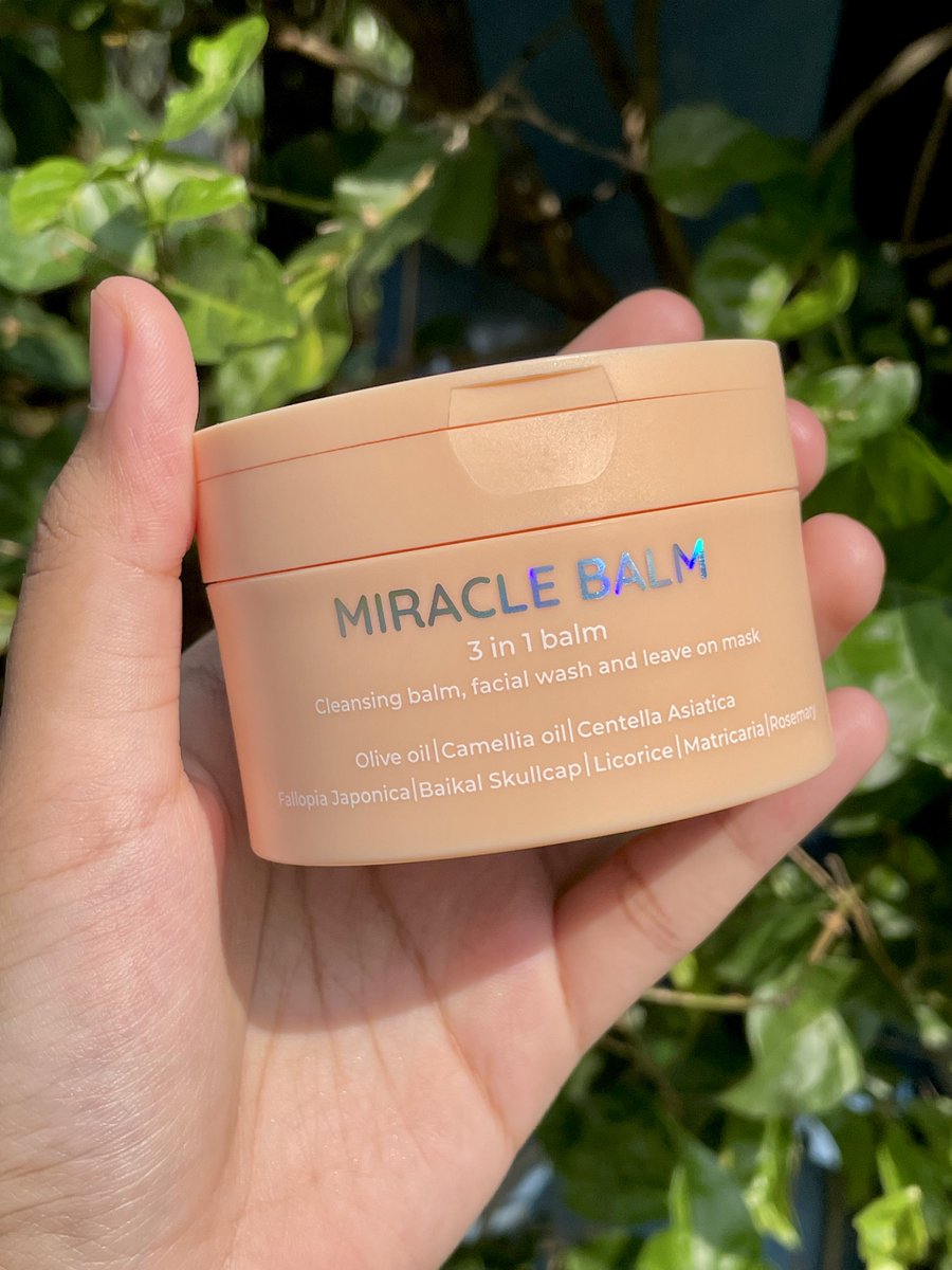 2026akukayaraya's tweet photo. Kalo basic skincare udh pnya, makan juga ga sembarangan tp masih jerawatan coba cek deh step cleansingnya. Udah bener-bener ngangkat sisa kotoran belum? 

Cleansing disini double cleansing pakai first cleanser+facial wash.

Aku rekomendasiin first cleanser pakai cleansing balm👇 https://t.co/cwQmJmdTlN