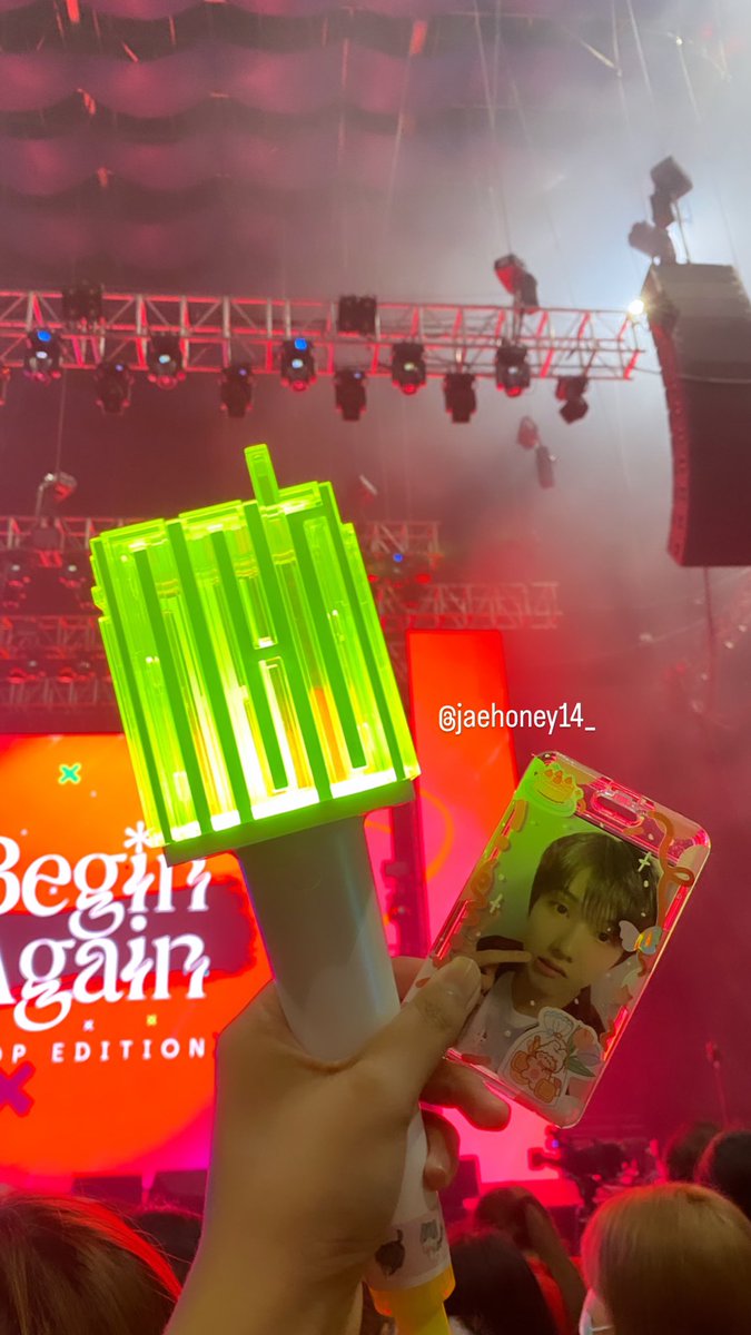 jaehoney14_'s tweet photo. Happy 5th Anniversary sijeunie~ 💚

Giveaway kecil2an yuk~ 5 ticket bubble buat 5 orang NCTzen yaa 😍

Syarat : follow + rt aja
End : nanti malam jam 10
Good luck 🫶🏻

#HappyNCTzenDay 
#시즈니_생일축하해 
#NCTzen5thAnniversary https://t.co/1tCIPKiTST