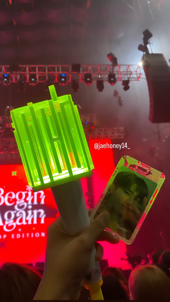 jaehoney14_'s tweet photo. Happy 5th Anniversary sijeunie~ 💚

Giveaway kecil2an yuk~ 5 ticket bubble buat 5 orang NCTzen yaa 😍

Syarat : follow + rt aja
End : nanti malam jam 10
Good luck 🫶🏻

#HappyNCTzenDay 
#시즈니_생일축하해 
#NCTzen5thAnniversary https://t.co/1tCIPKiTST