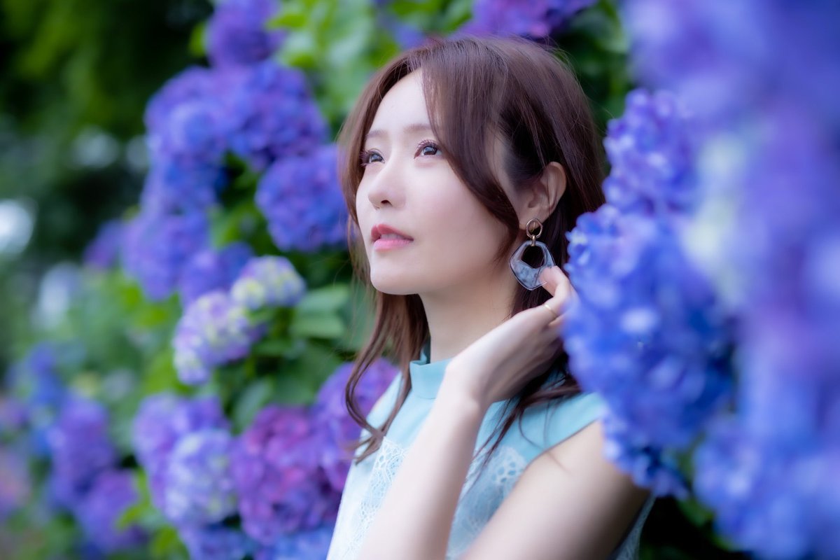yumarie2's tweet image. 1年で1番好きな花、紫陽花☔️大好きな紫陽花に、大切で大好きな人たちとの思い出が1年単位で折り重なっていく日でもあります💠